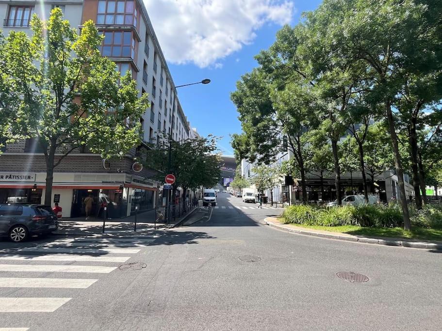 La Maison Rayofam, A 30 Min De Paris, A 5 Min Du Stade De France Saint-Denis  Exterior photo